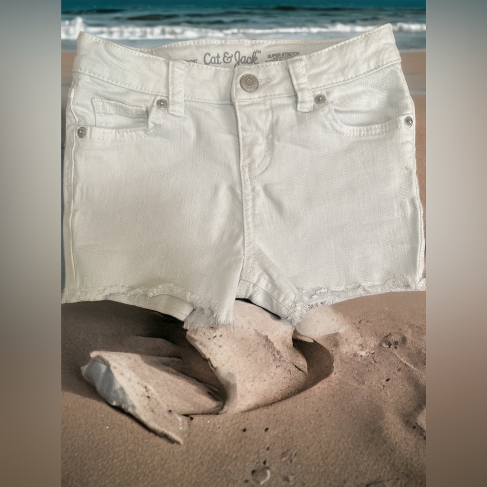 Cat and Jack Shorts White